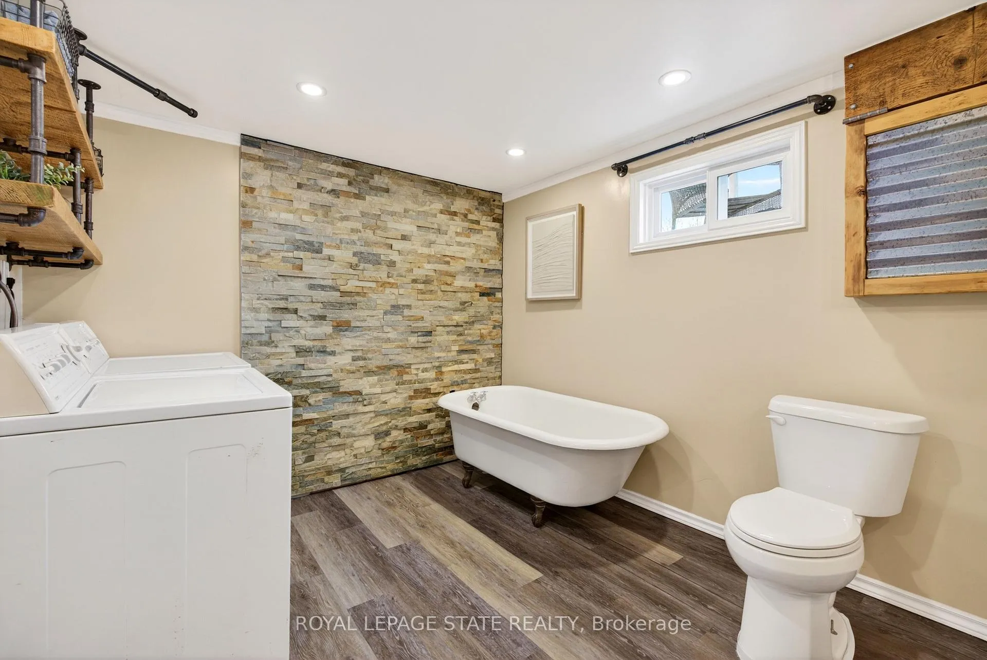 Photo 41 of 380 East 37th Street, Hamilton, Macassa — HOMEH