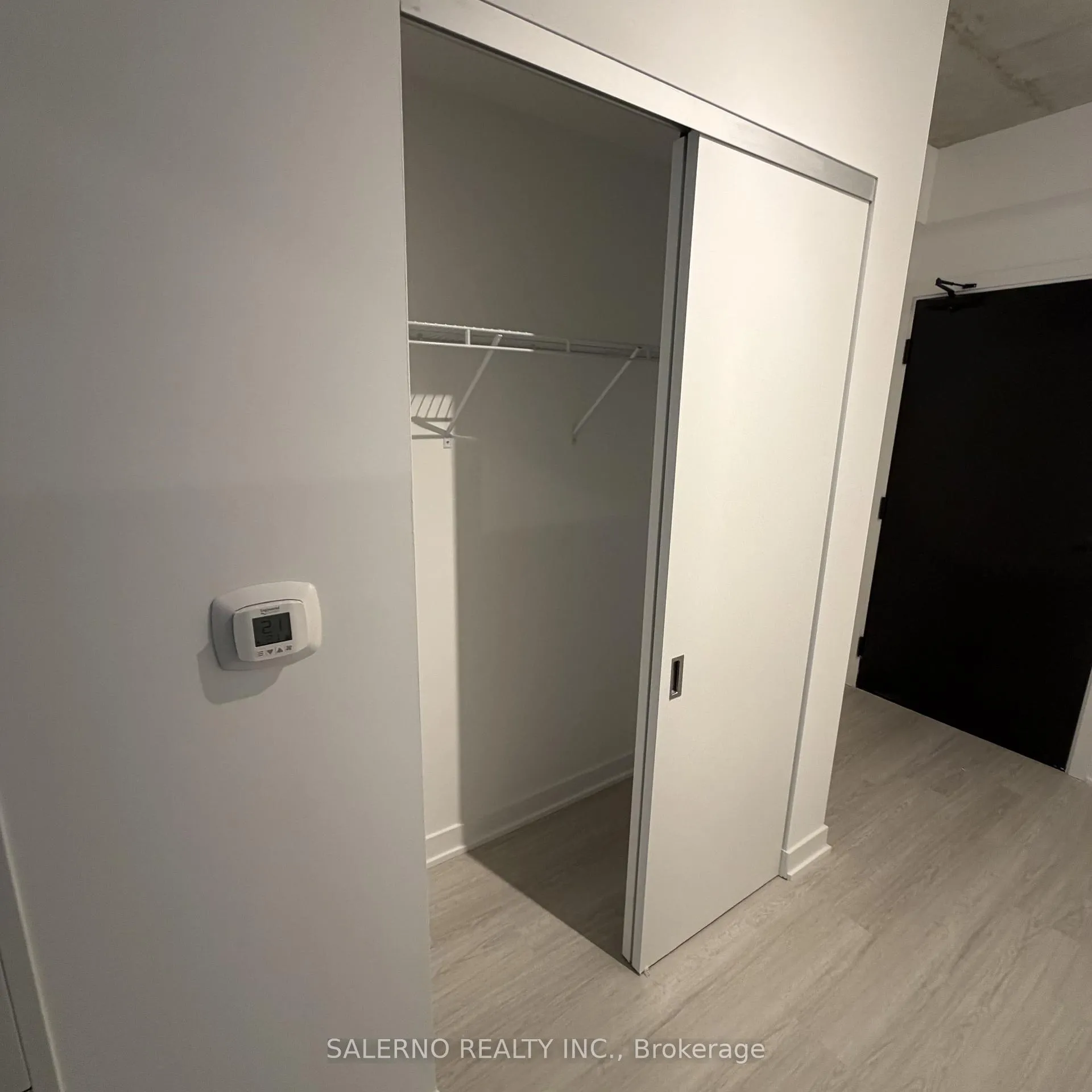 Photo 4 of Unit 607, 284 King Street E, Toronto, Moss Park — HOMEH