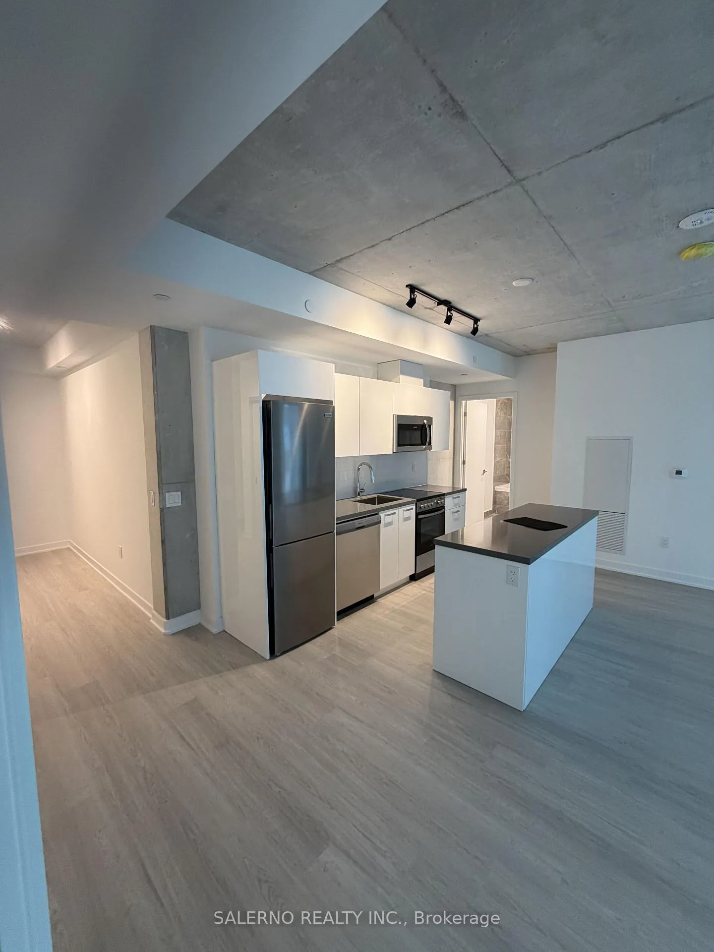 Photo 6 of Unit 607, 284 King Street E, Toronto, Moss Park — HOMEH