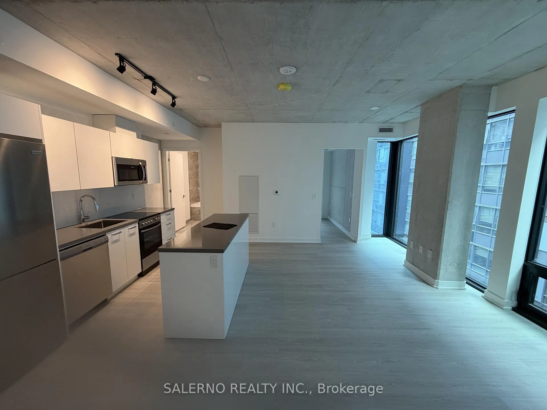 Photo 7 of Unit 607, 284 King Street E, Toronto, Moss Park — HOMEH