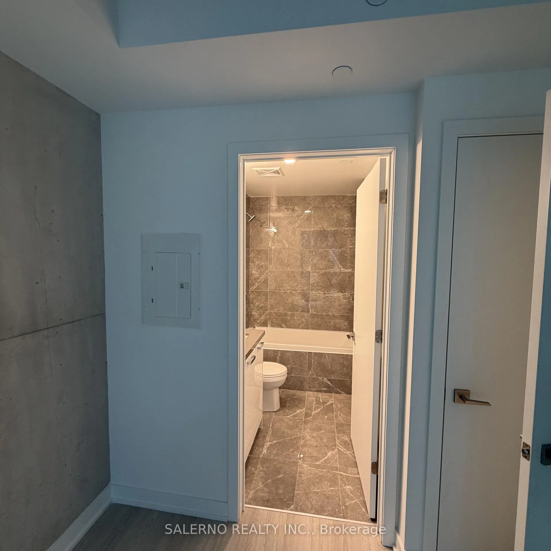 Photo 19 of Unit 607, 284 King Street E, Toronto, Moss Park — HOMEH