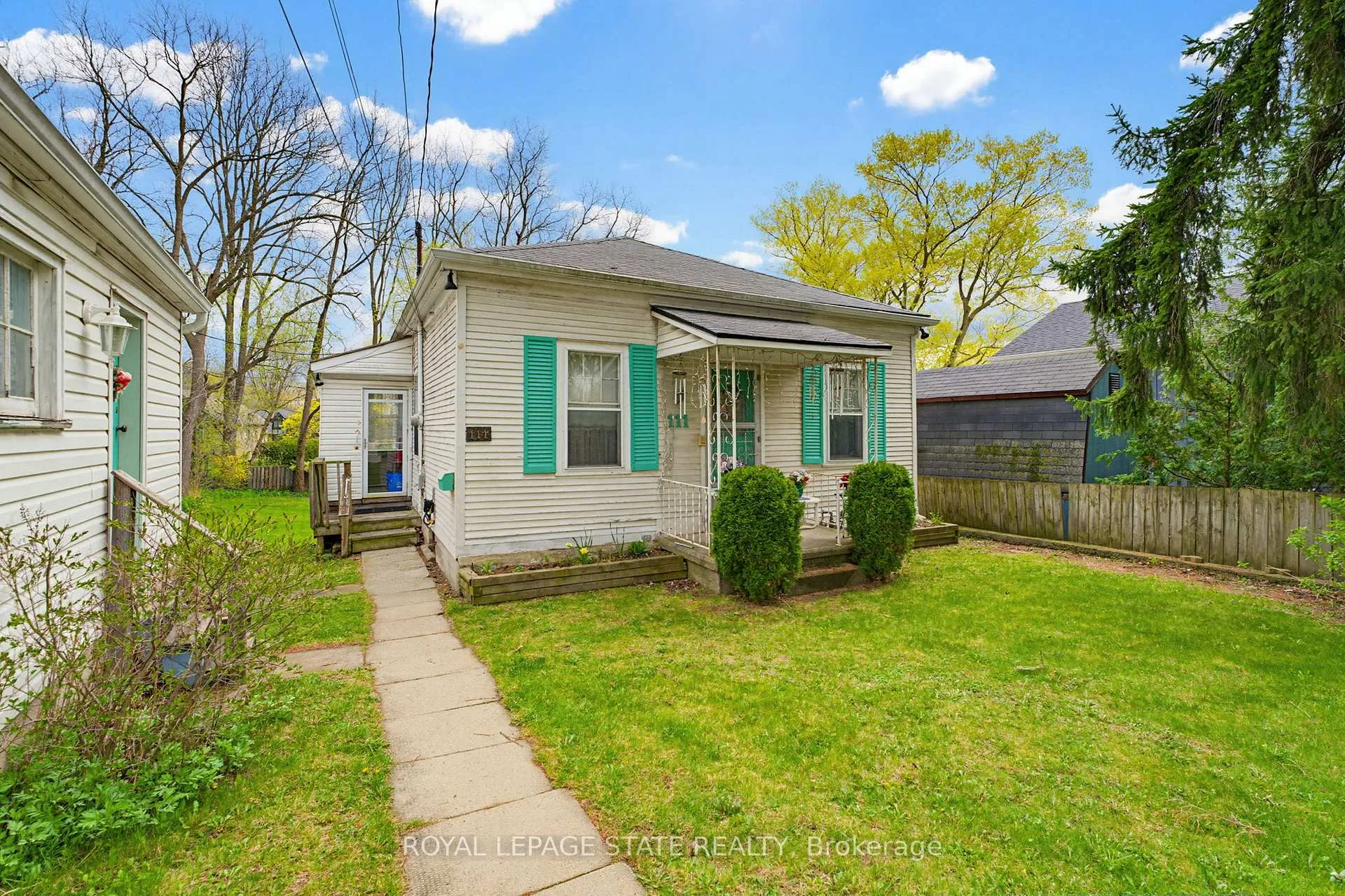 Photo 1 of 111 Sydenham Street, Hamilton, Dundas — HOMEH