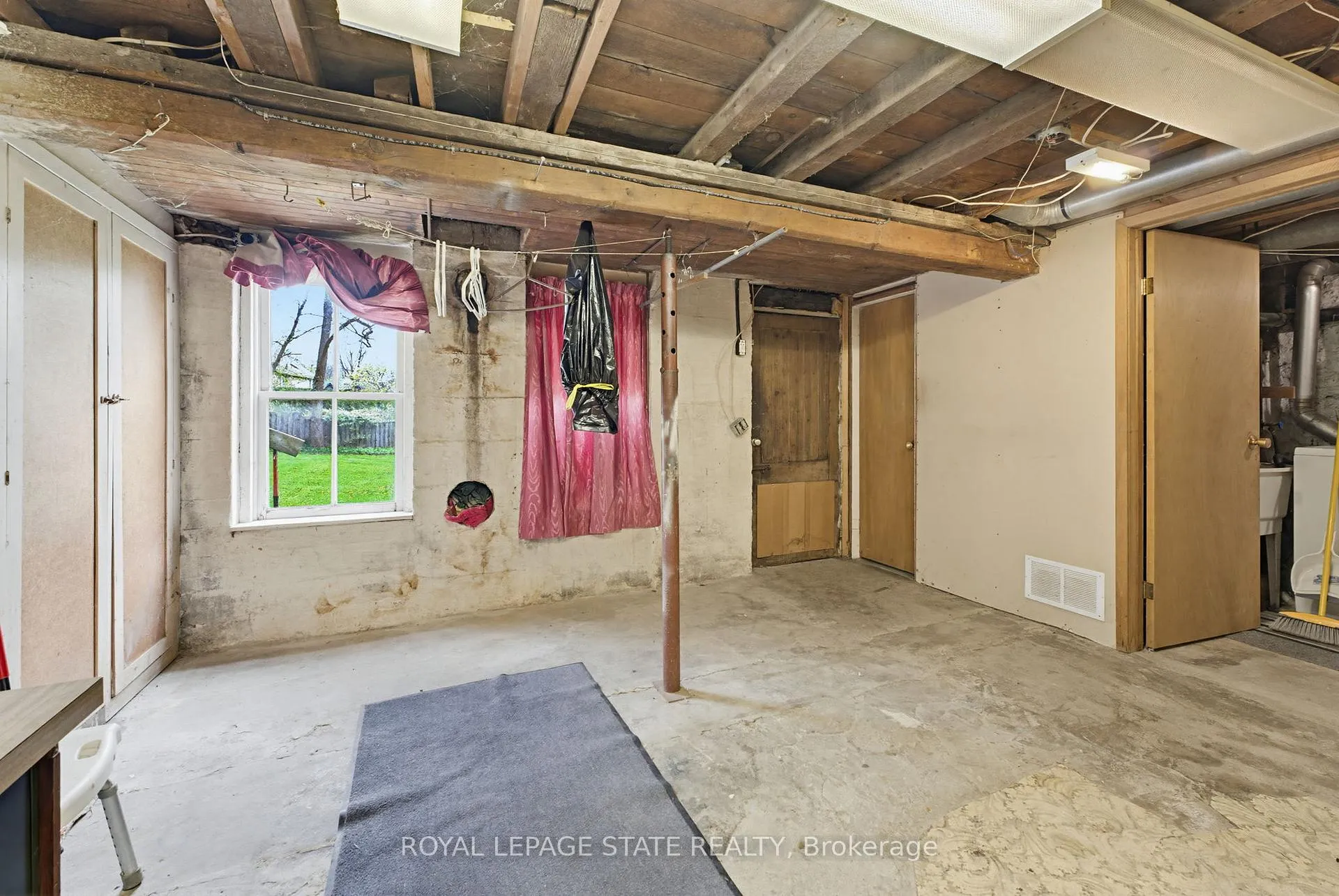 Photo 24 of 111 Sydenham Street, Hamilton, Dundas — HOMEH