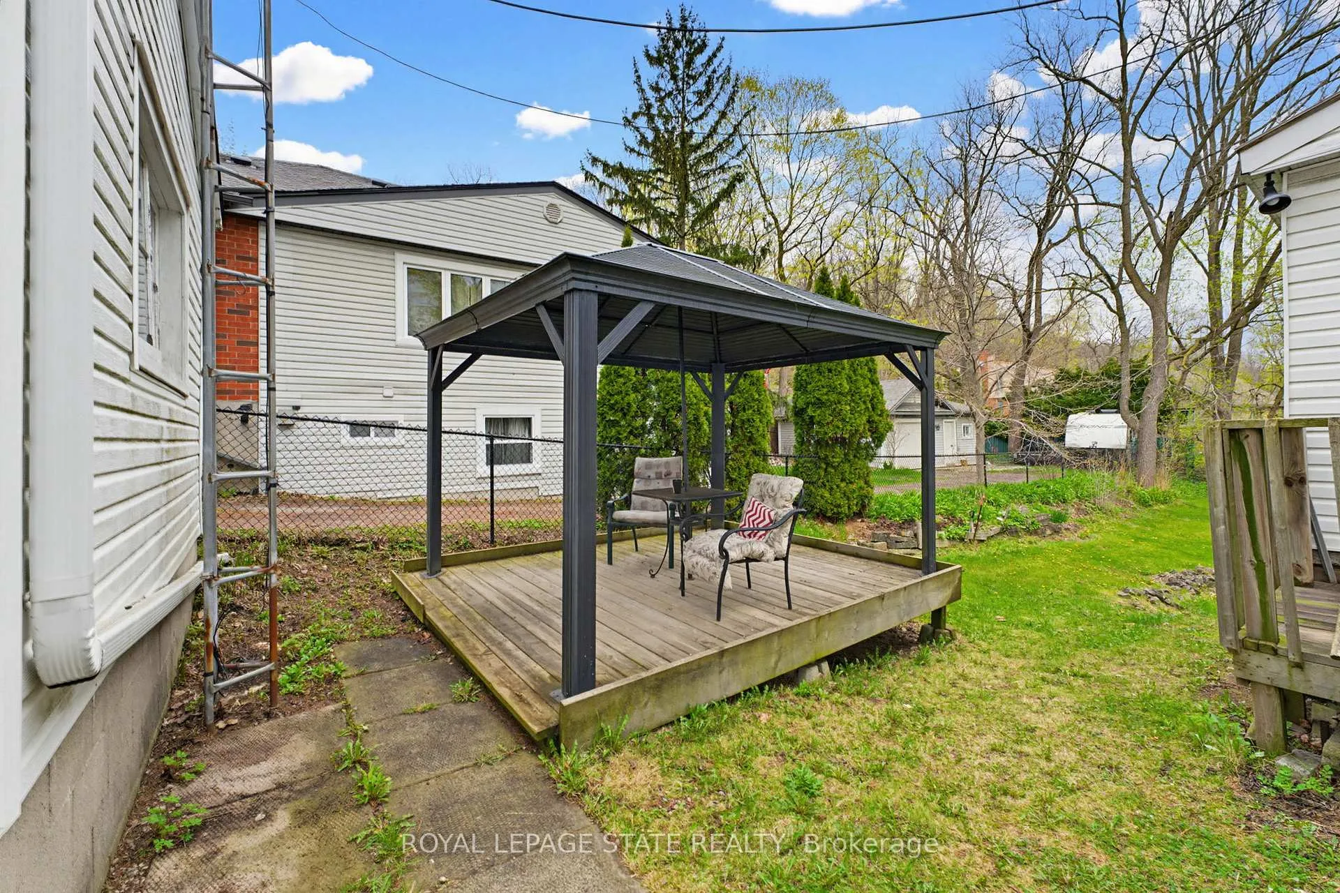 Photo 27 of 111 Sydenham Street, Hamilton, Dundas — HOMEH