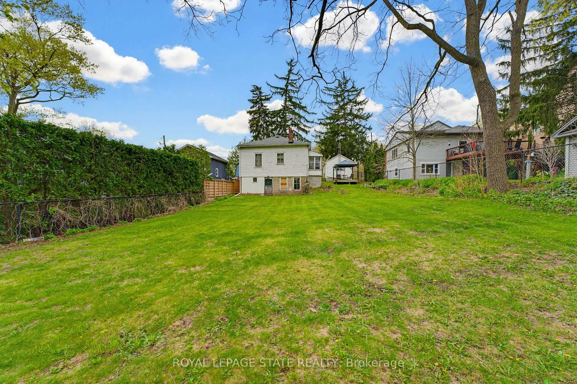 Photo 31 of 111 Sydenham Street, Hamilton, Dundas — HOMEH