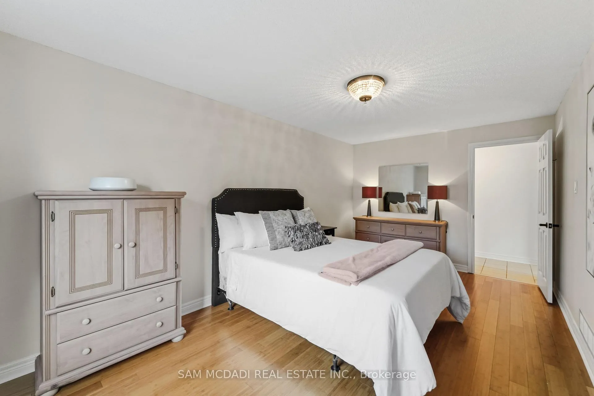 Photo 23 of 11269 Guelph Line, Milton, Brookville/Haltonville — HOMEH