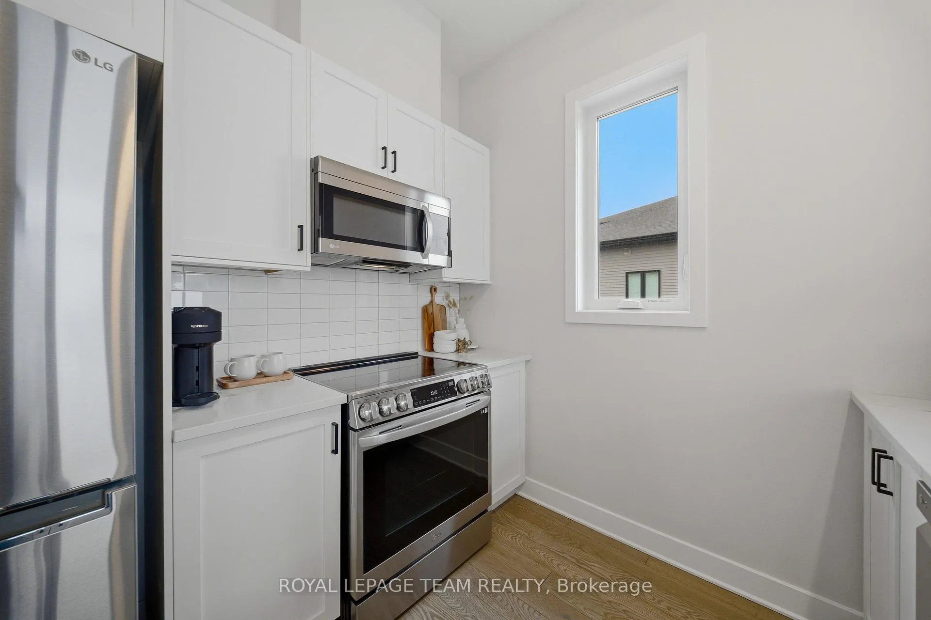 Photo 6 of 519 Crescendo Private, Ottawa, Riverside South/Gloucester Glen — HOMEH
