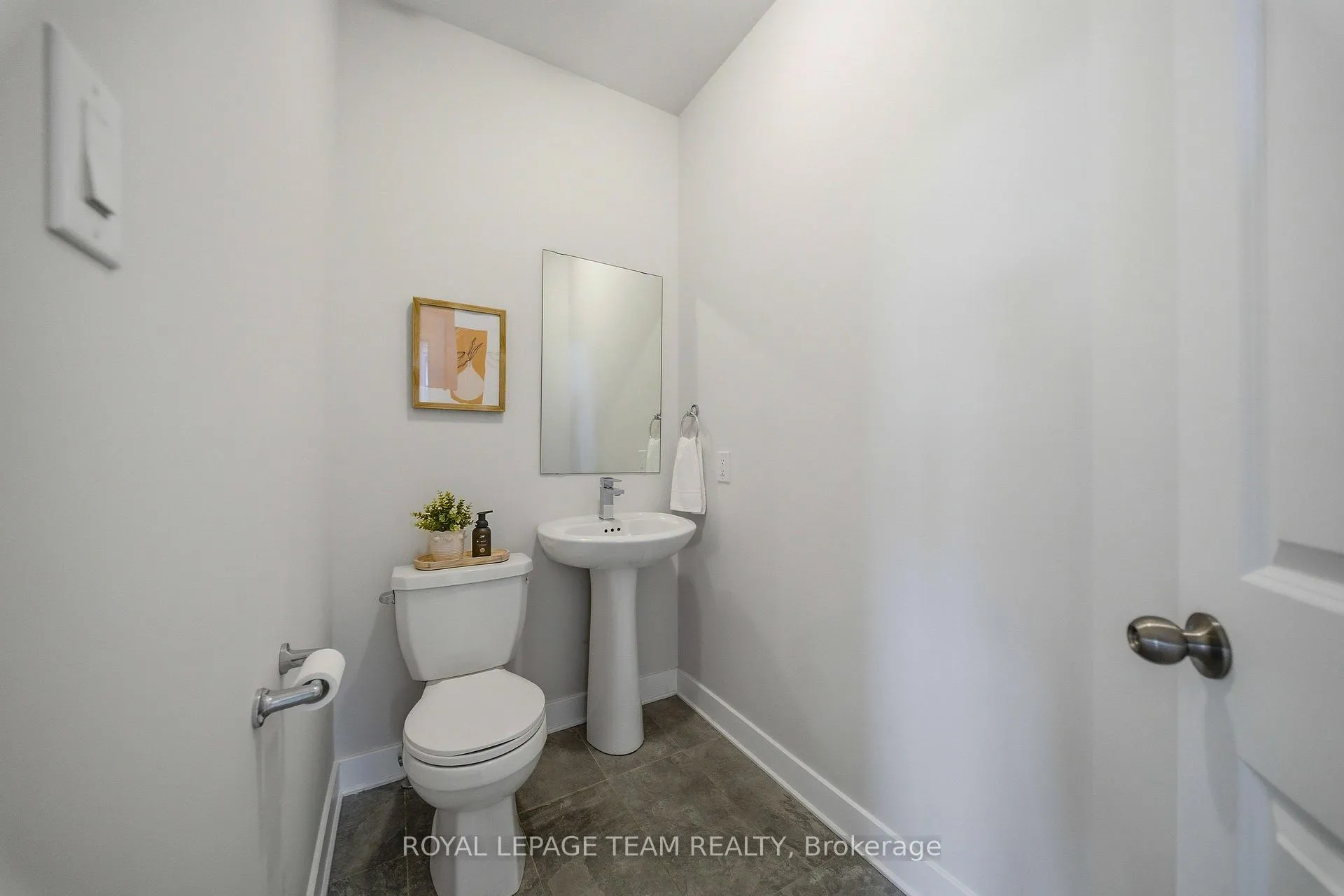 Photo 15 of 519 Crescendo Private, Ottawa, Riverside South/Gloucester Glen — HOMEH