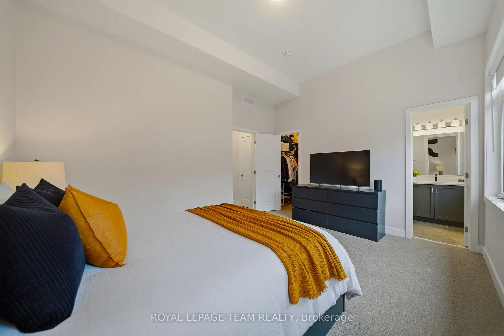 Photo 18 of 519 Crescendo Private, Ottawa, Riverside South/Gloucester Glen — HOMEH