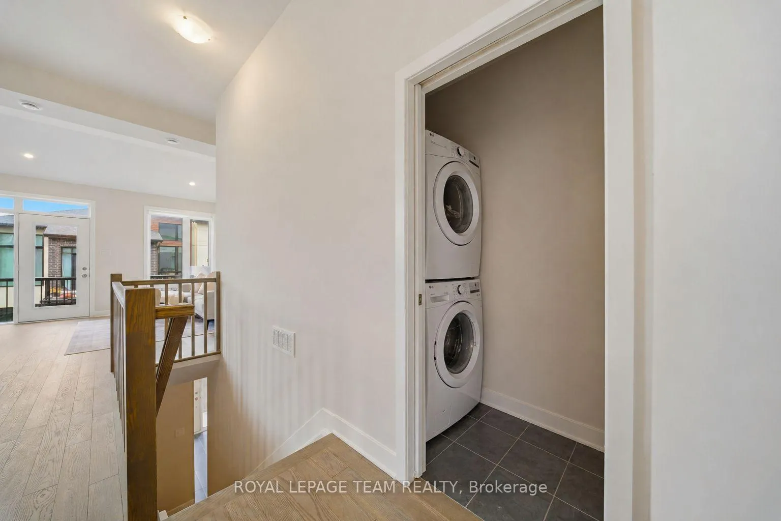 Photo 21 of 519 Crescendo Private, Ottawa, Riverside South/Gloucester Glen — HOMEH