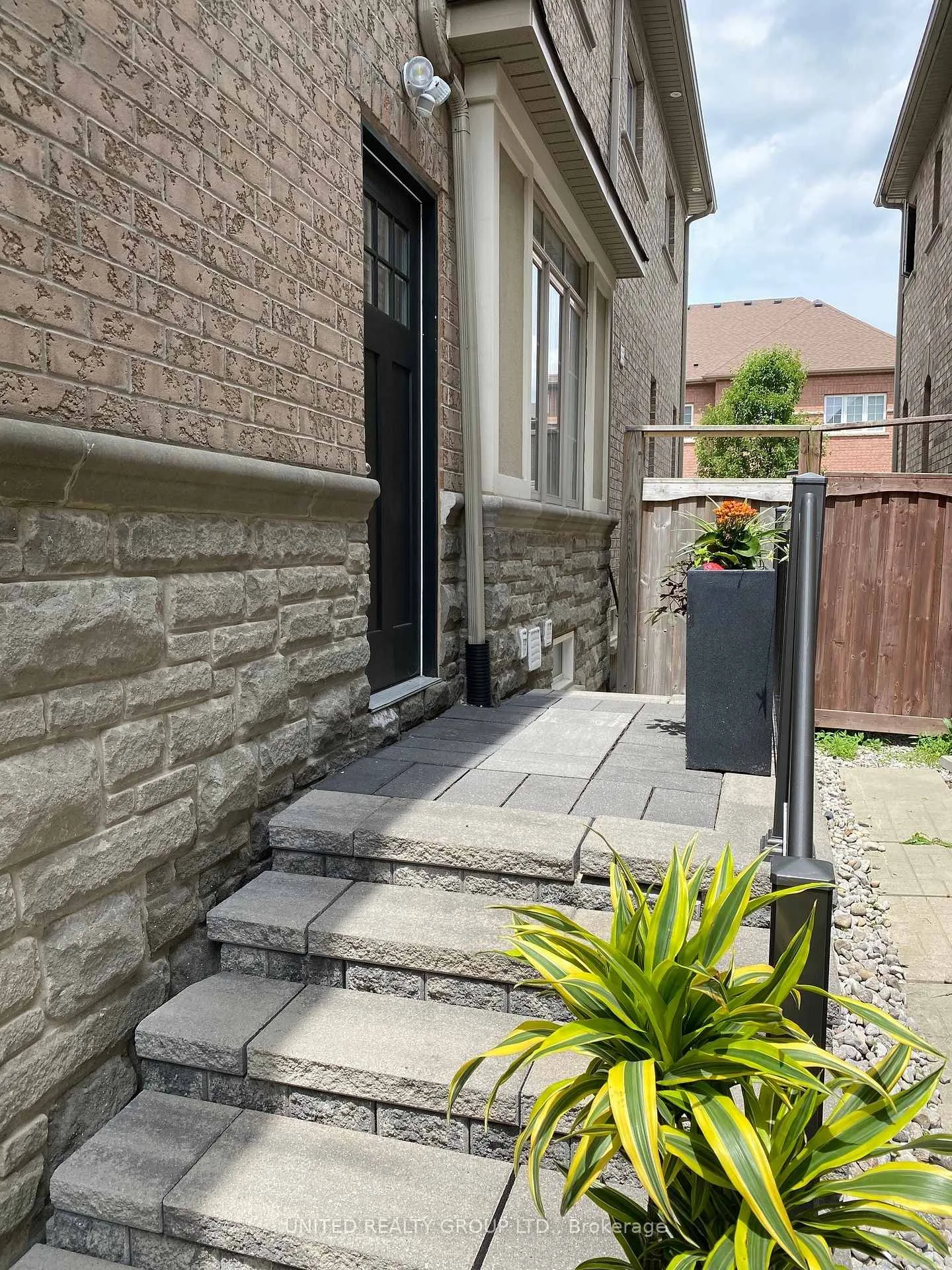 Photo 13 of Unit Basement, 271 Wardlaw Place, Vaughan, Vellore Village — HOMEH