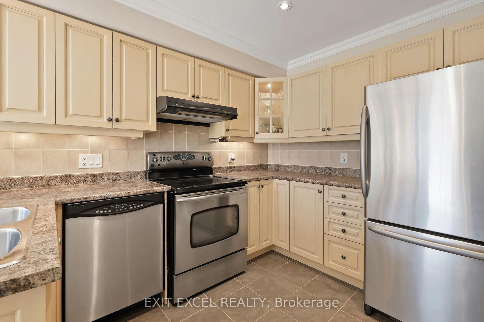 Photo 17 of 67 Hawktree, Ottawa, Barrhaven - Stonebridge — HOMEH