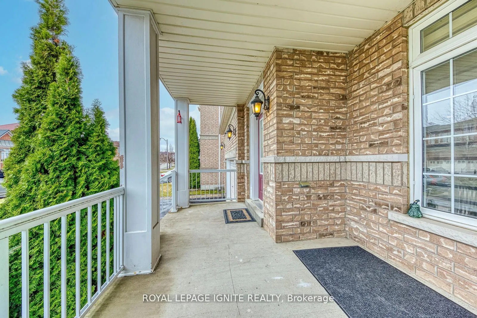 Photo 4 of 30 Streamline Drive, Brampton, Madoc — HOMEH