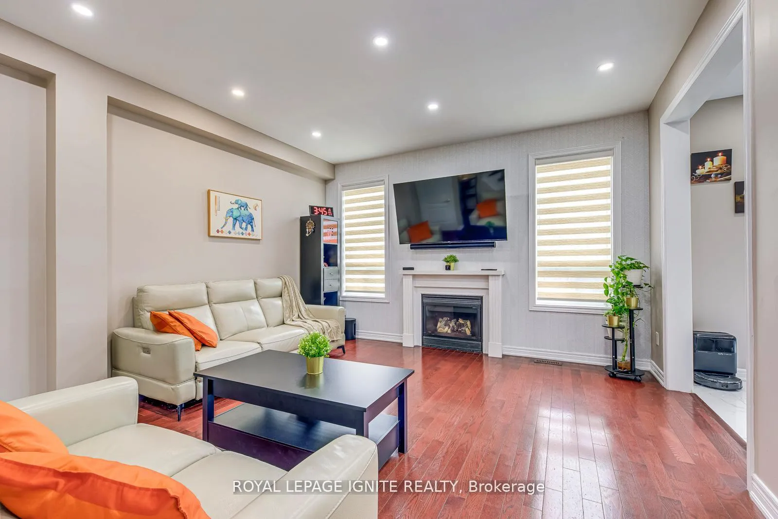 Photo 9 of 30 Streamline Drive, Brampton, Madoc — HOMEH