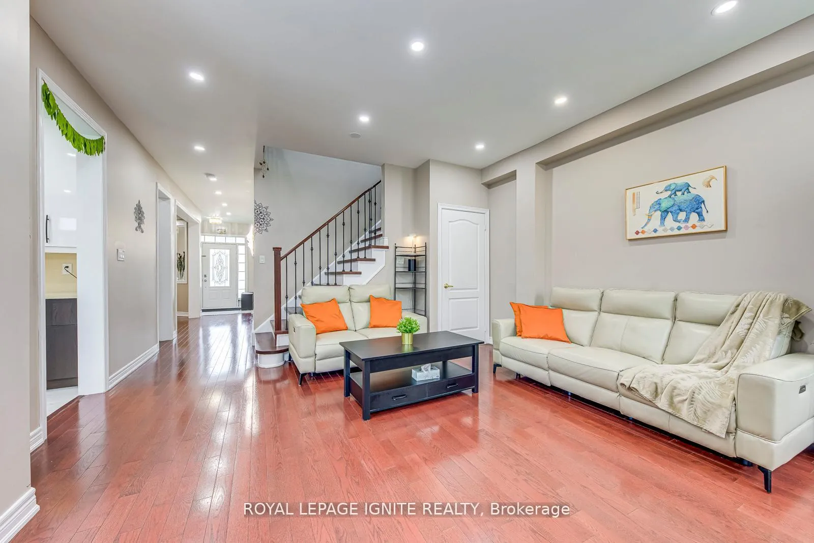 Photo 12 of 30 Streamline Drive, Brampton, Madoc — HOMEH
