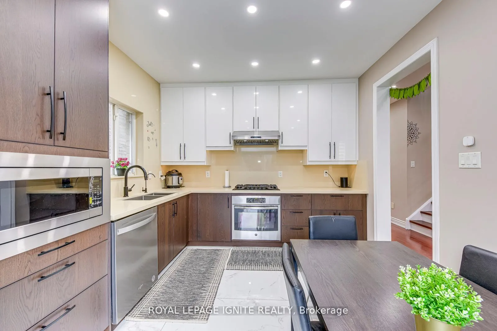 Photo 17 of 30 Streamline Drive, Brampton, Madoc — HOMEH