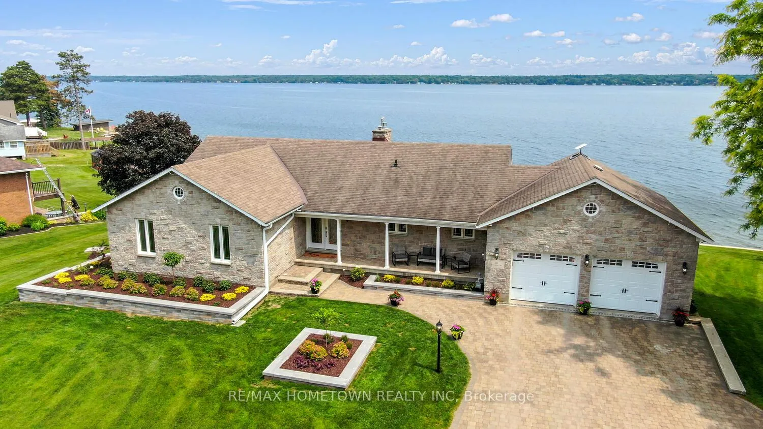 Photo 3 of 1111 Burnside Drive, Augusta, Augusta Twp — HOMEH
