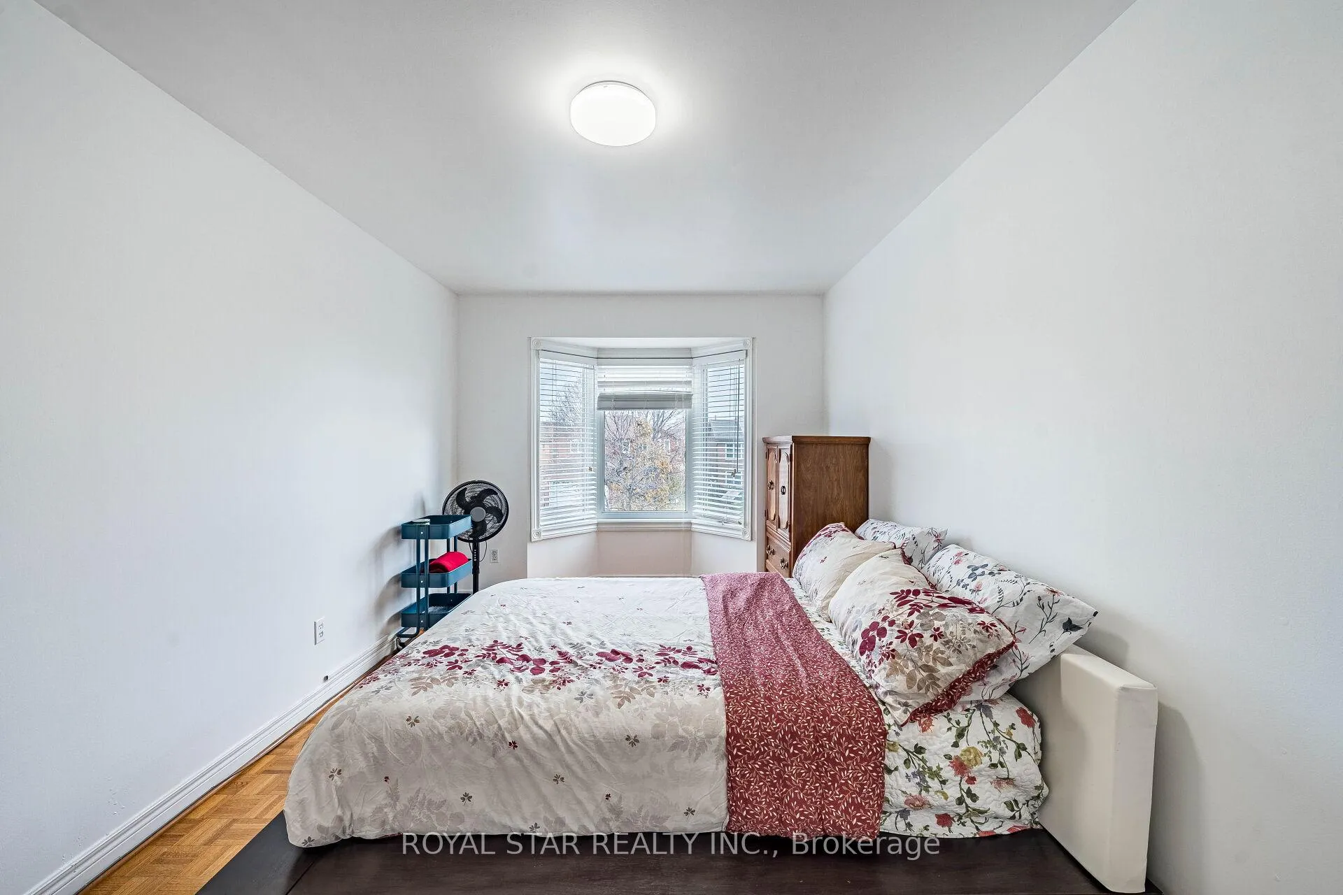 Photo 27 of 40 Oakdale Road, Vaughan, Maple — HOMEH