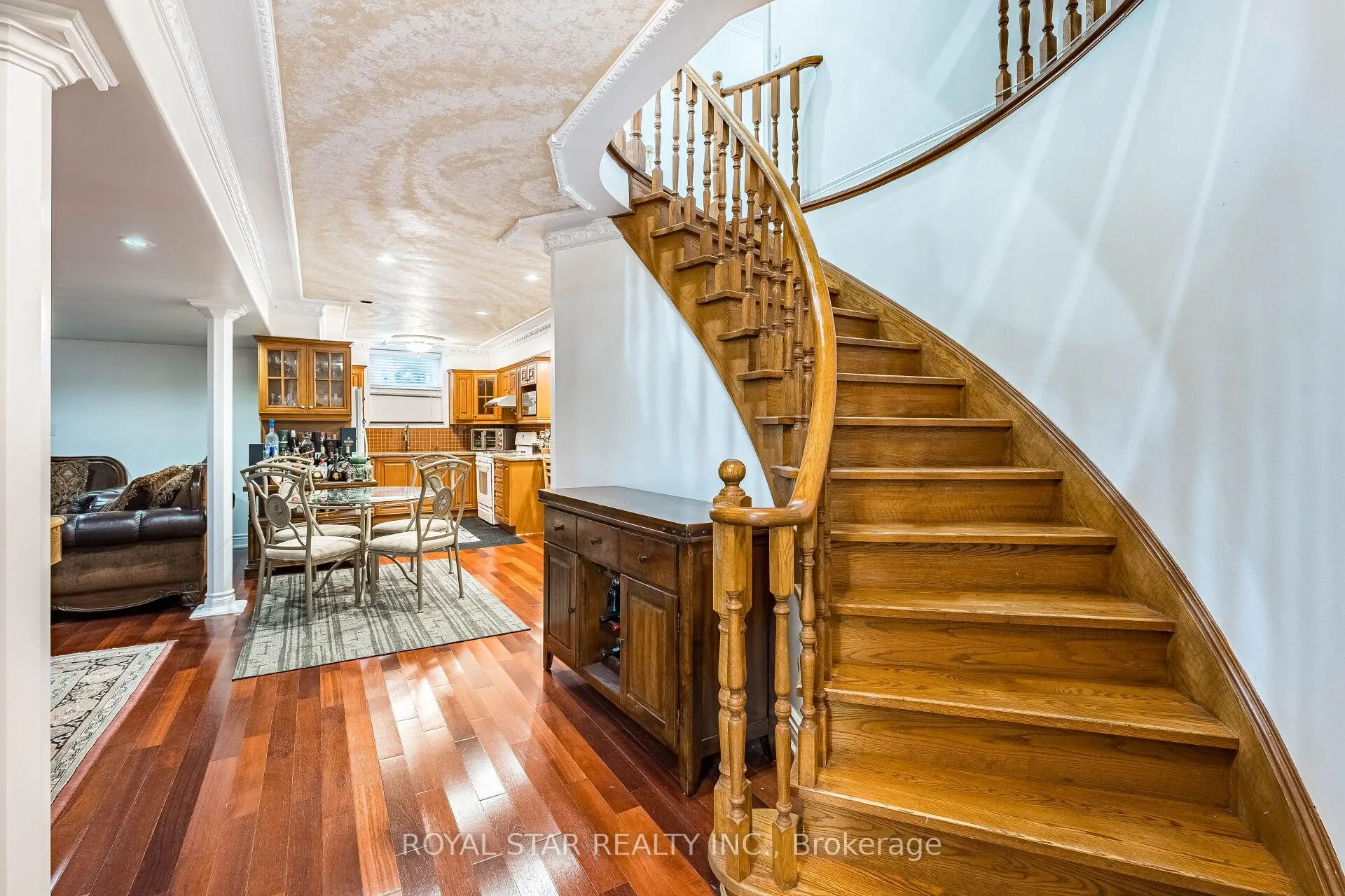 Photo 38 of 40 Oakdale Road, Vaughan, Maple — HOMEH