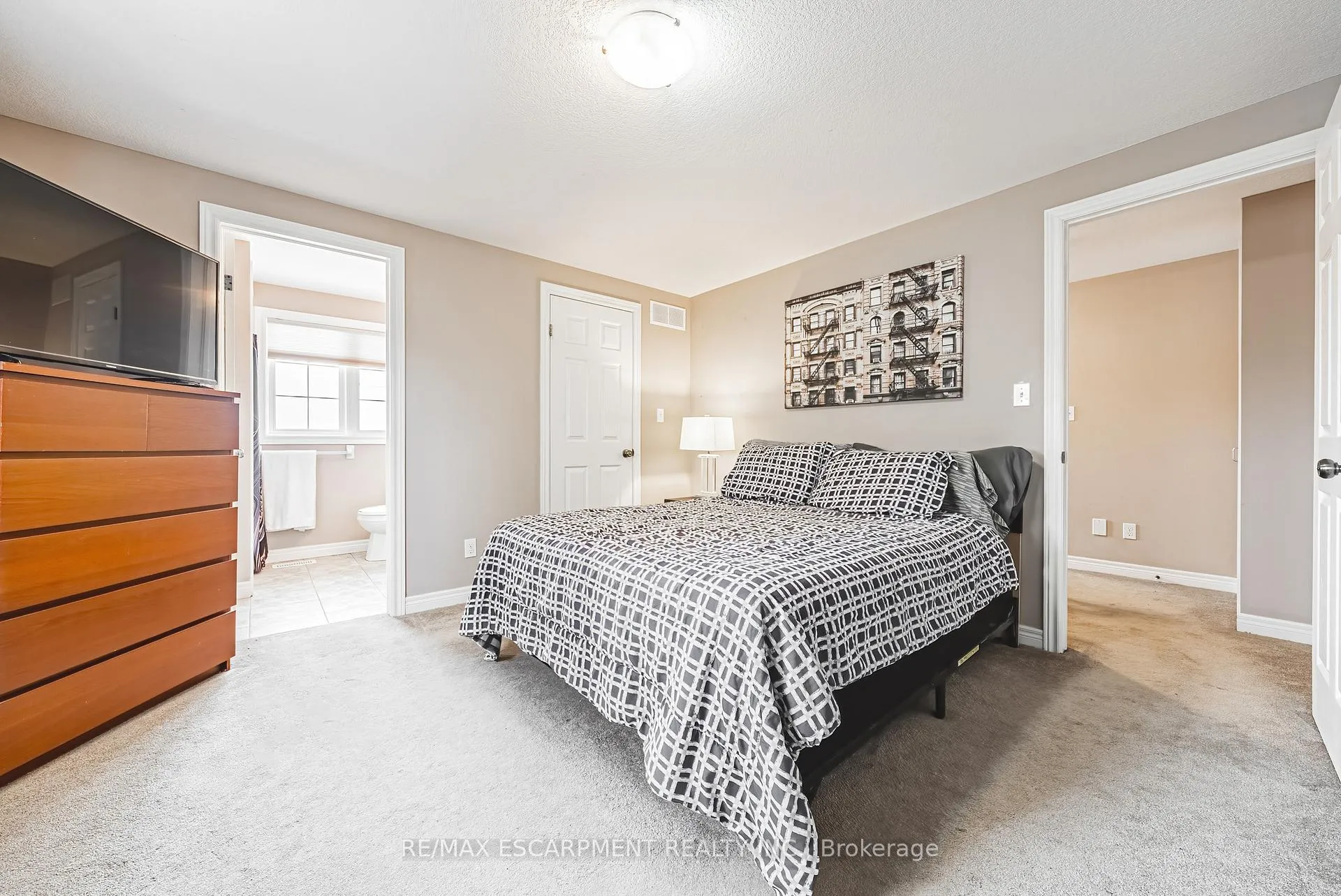 Photo 17 of Unit 1, 361 Arkell Road, Guelph, Pineridge/Westminster Woods — HOMEH