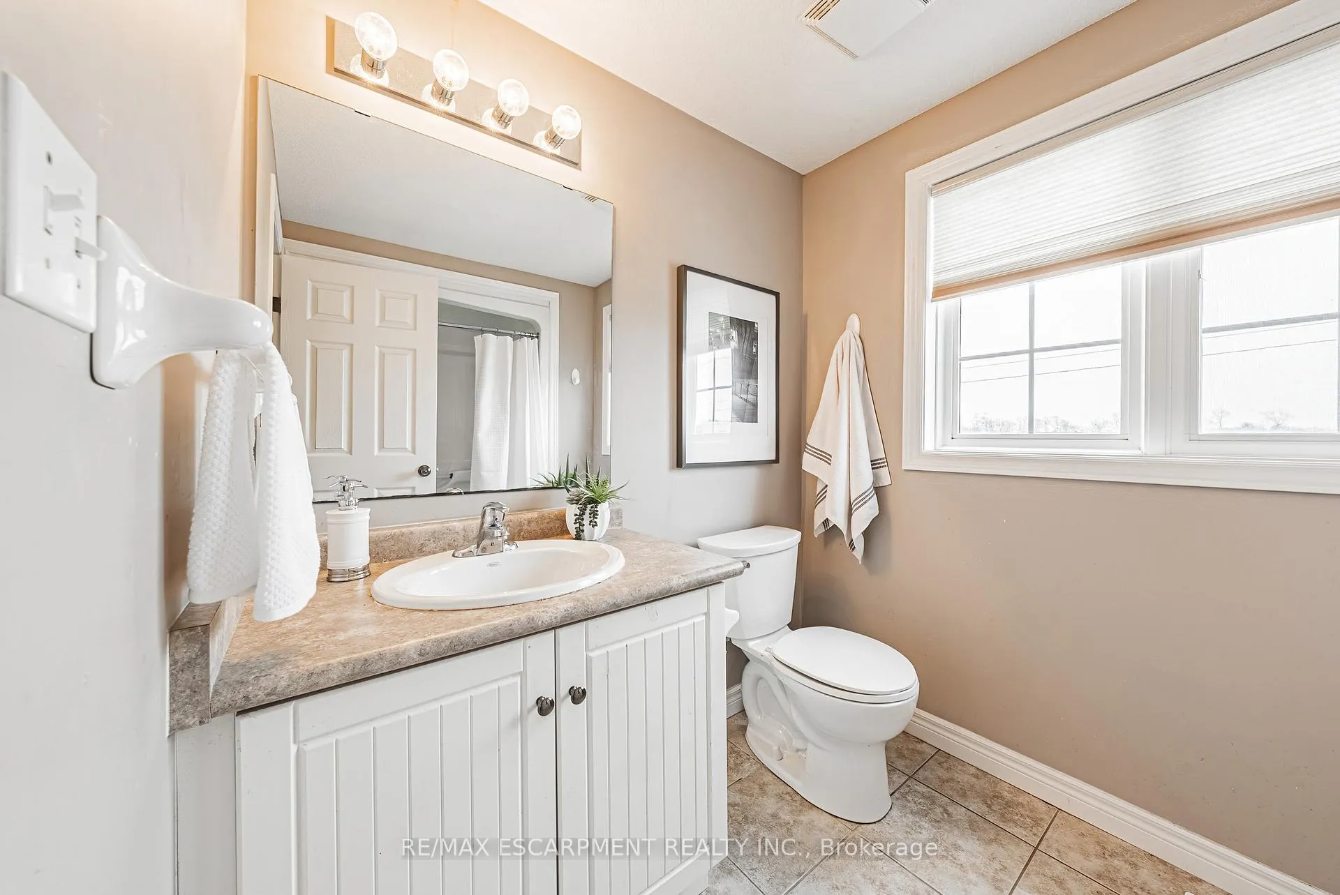 Photo 21 of Unit 1, 361 Arkell Road, Guelph, Pineridge/Westminster Woods — HOMEH