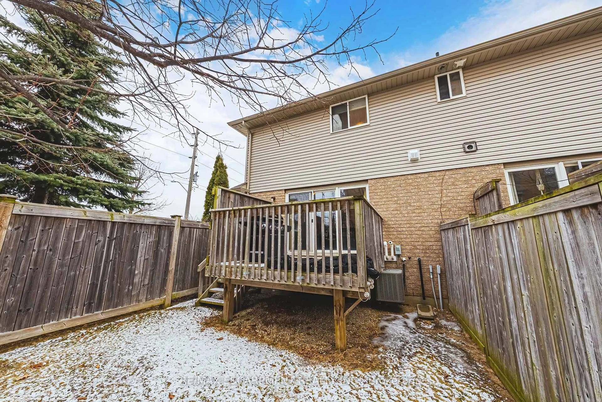 Photo 25 of Unit 1, 361 Arkell Road, Guelph, Pineridge/Westminster Woods — HOMEH