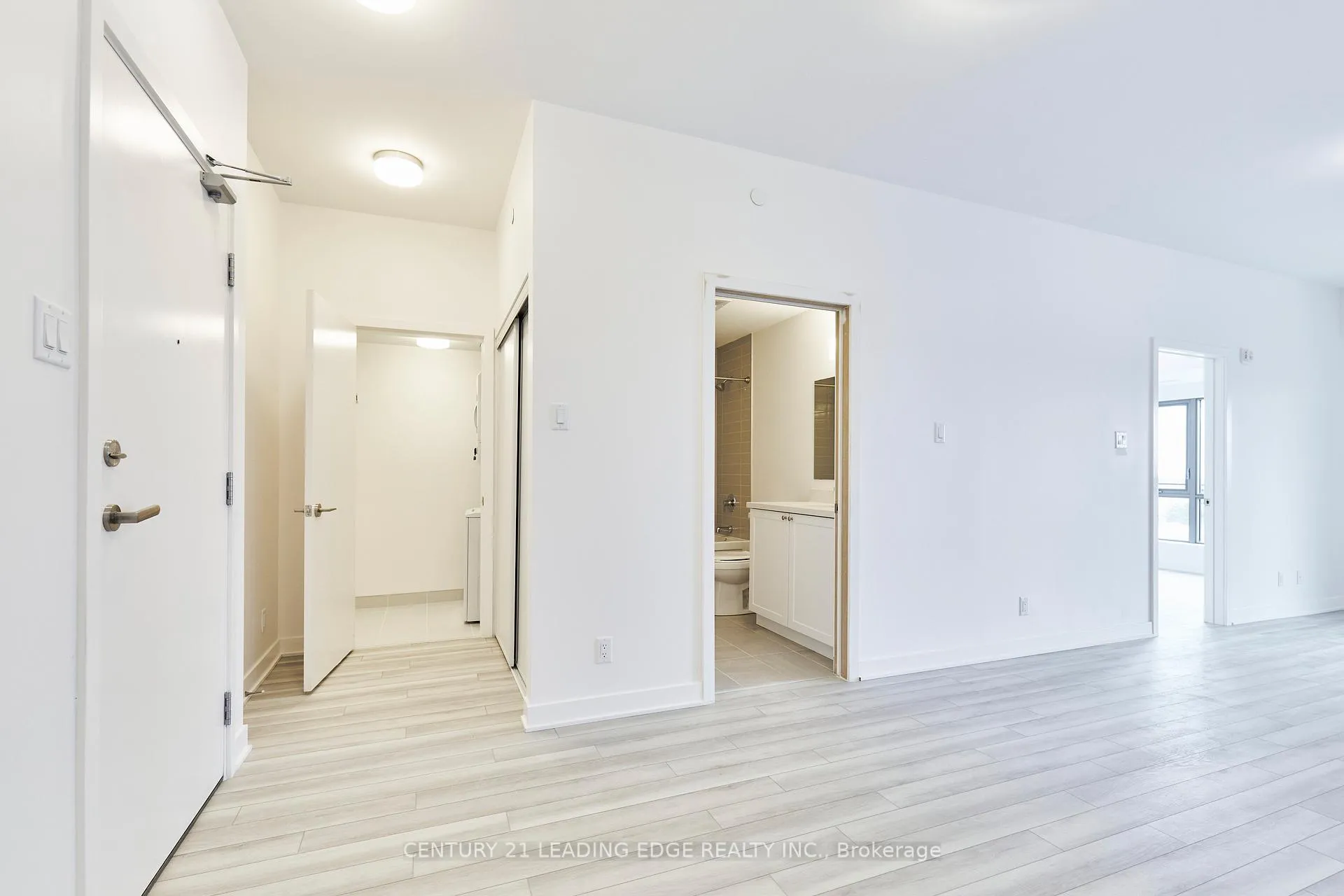 Photo 3 of Unit 511, 55 Clarington Boulevard, Clarington, Bowmanville — HOMEH