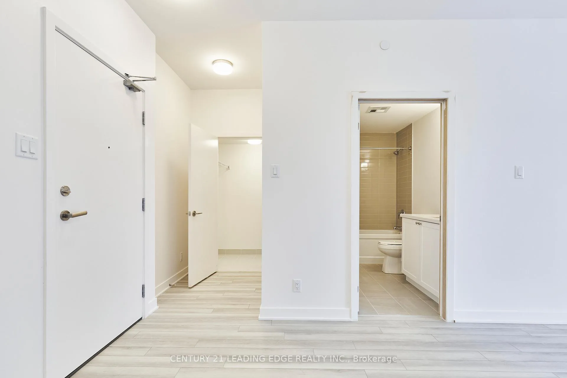 Photo 6 of Unit 511, 55 Clarington Boulevard, Clarington, Bowmanville — HOMEH