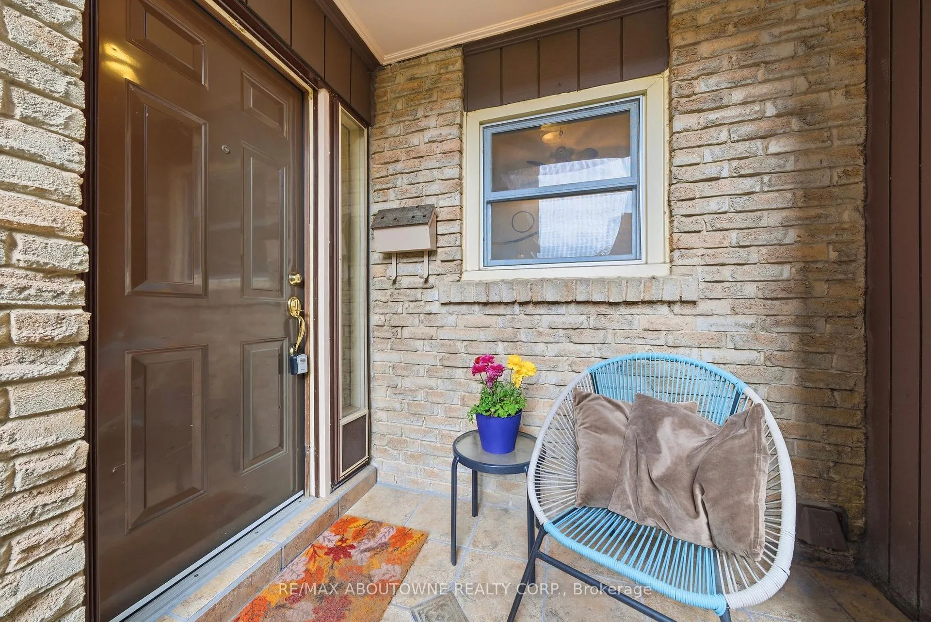 Photo 4 of Unit 49, 2301 Cavendish Drive, Burlington, Brant Hills — HOMEH