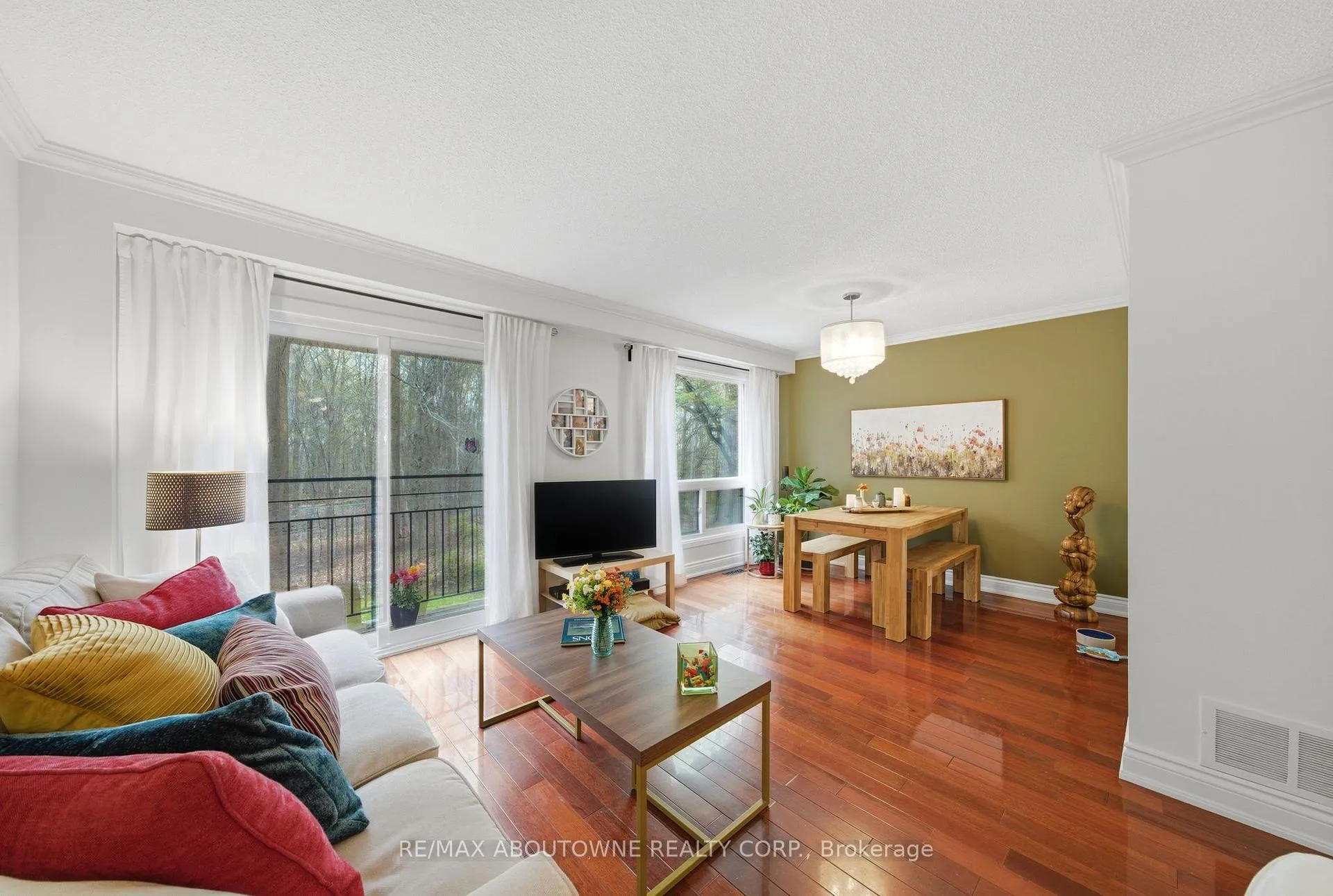 Photo 8 of Unit 49, 2301 Cavendish Drive, Burlington, Brant Hills — HOMEH