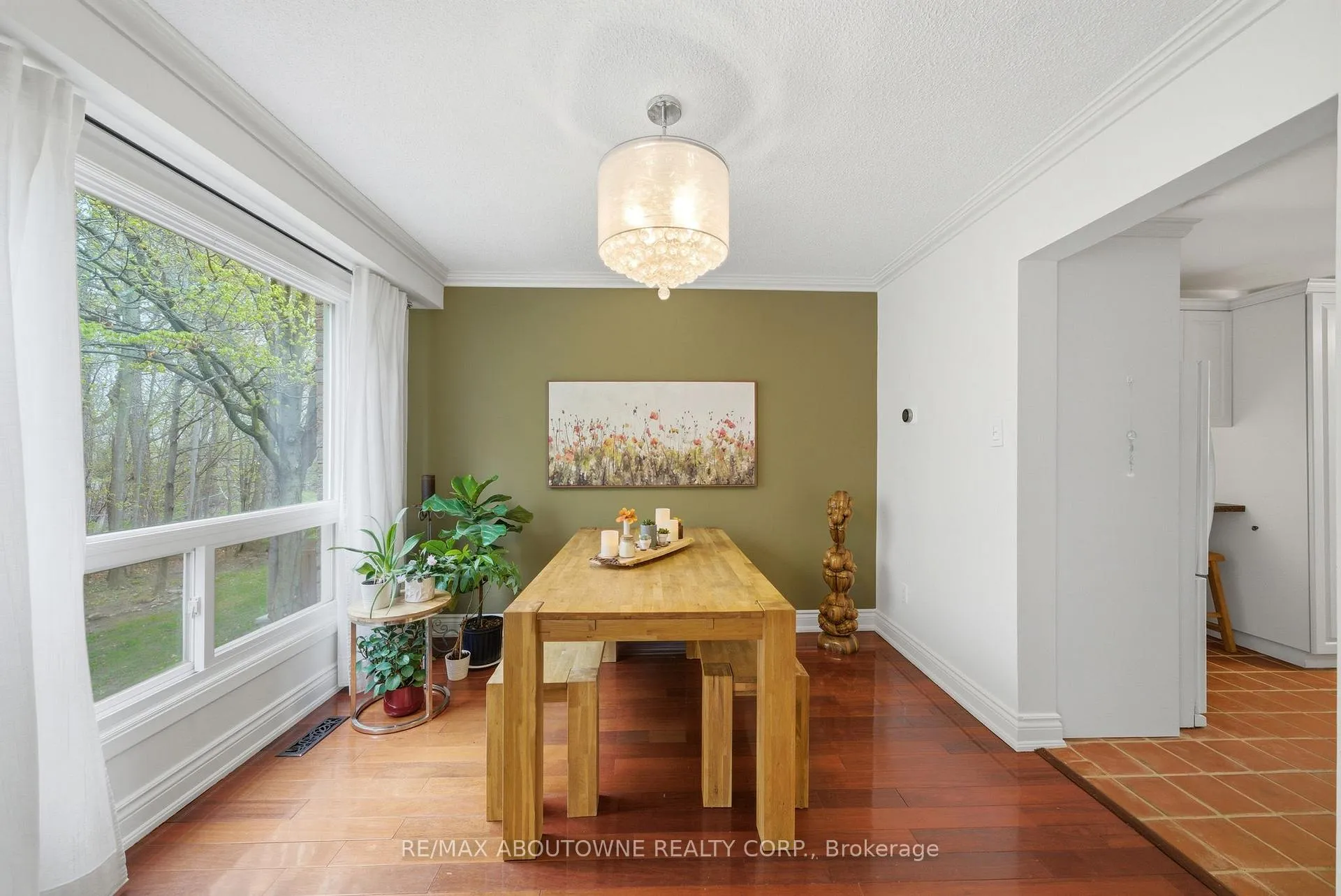 Photo 13 of Unit 49, 2301 Cavendish Drive, Burlington, Brant Hills — HOMEH