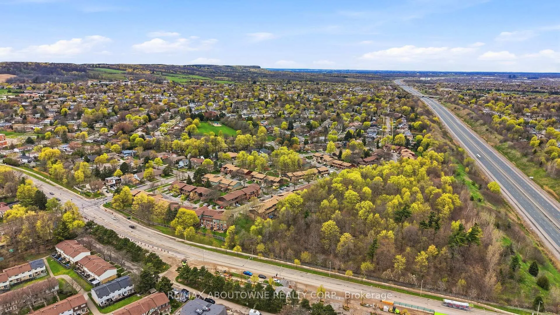 Photo 46 of Unit 49, 2301 Cavendish Drive, Burlington, Brant Hills — HOMEH