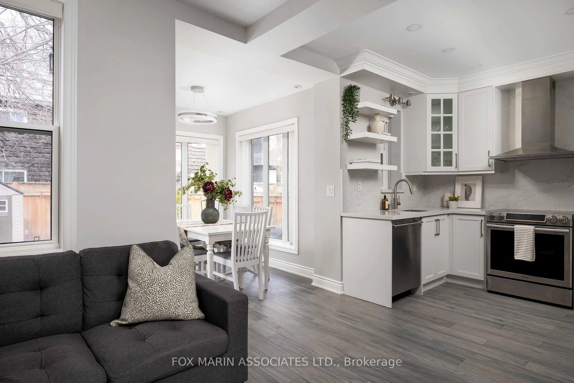 Photo 5 of 8 Springhurst Avenue, Toronto, South Parkdale — HOMEH