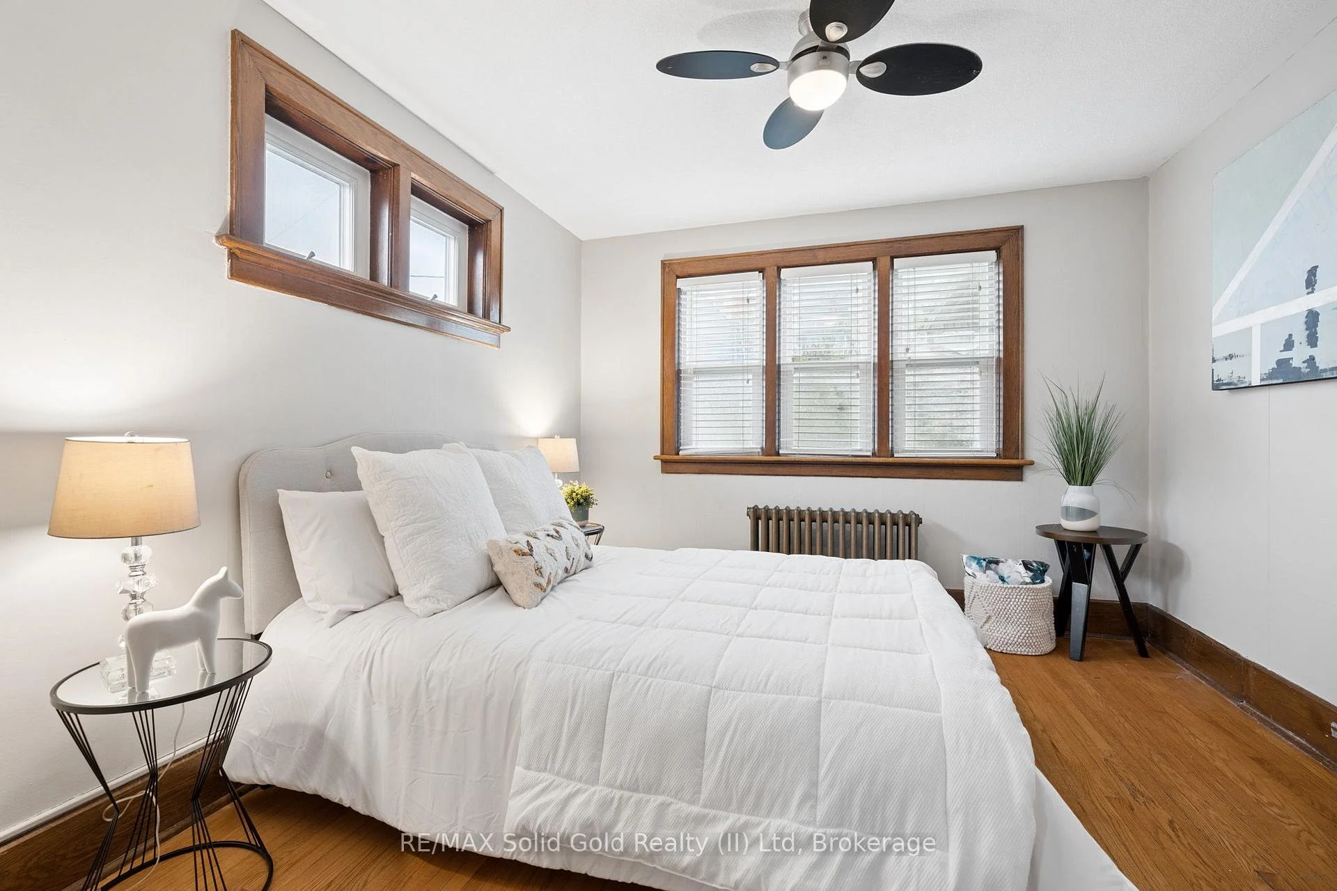 Photo 6 of 22 Dellroy Avenue, Kitchener, Stanley Park — HOMEH