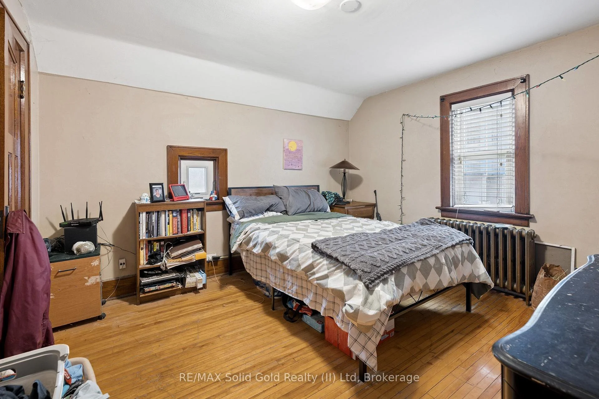 Photo 14 of 22 Dellroy Avenue, Kitchener, Stanley Park — HOMEH