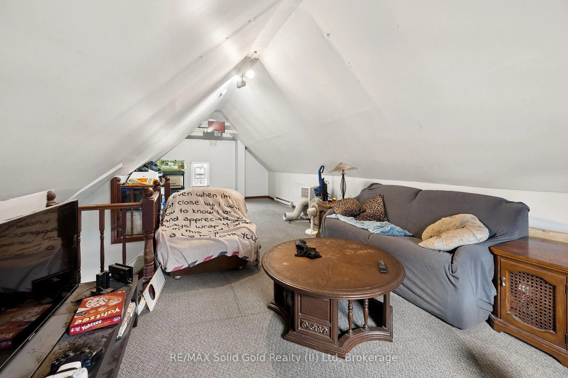 Photo 20 of 22 Dellroy Avenue, Kitchener, Stanley Park — HOMEH