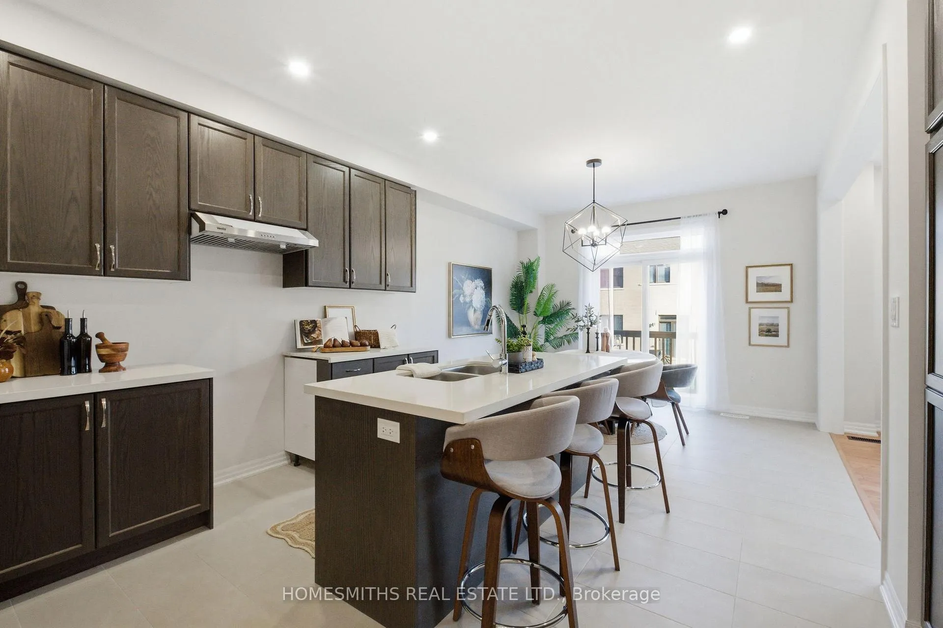 Photo 12 of 11 Northrop Avenue, Clarington, Newcastle — HOMEH