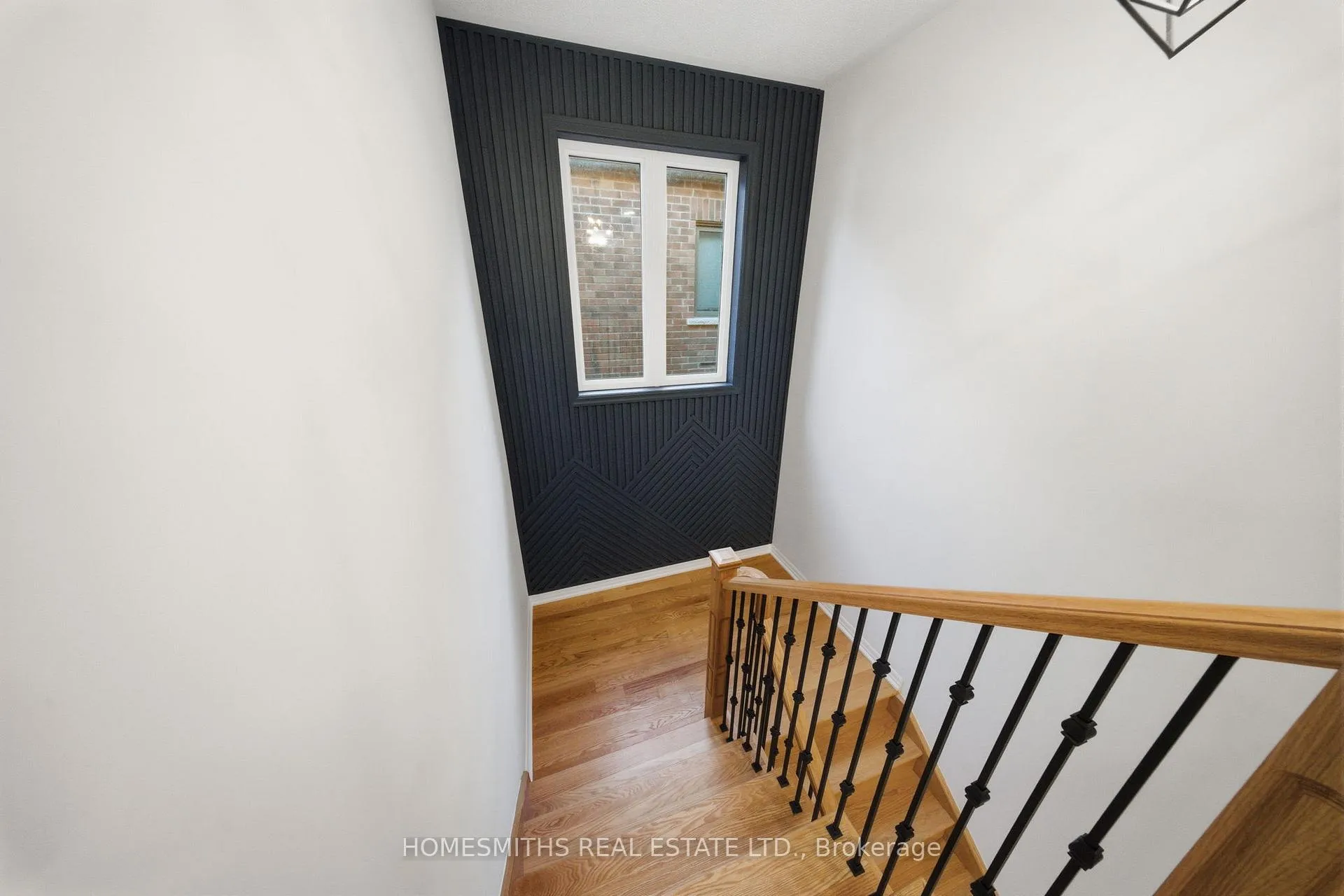 Photo 23 of 11 Northrop Avenue, Clarington, Newcastle — HOMEH
