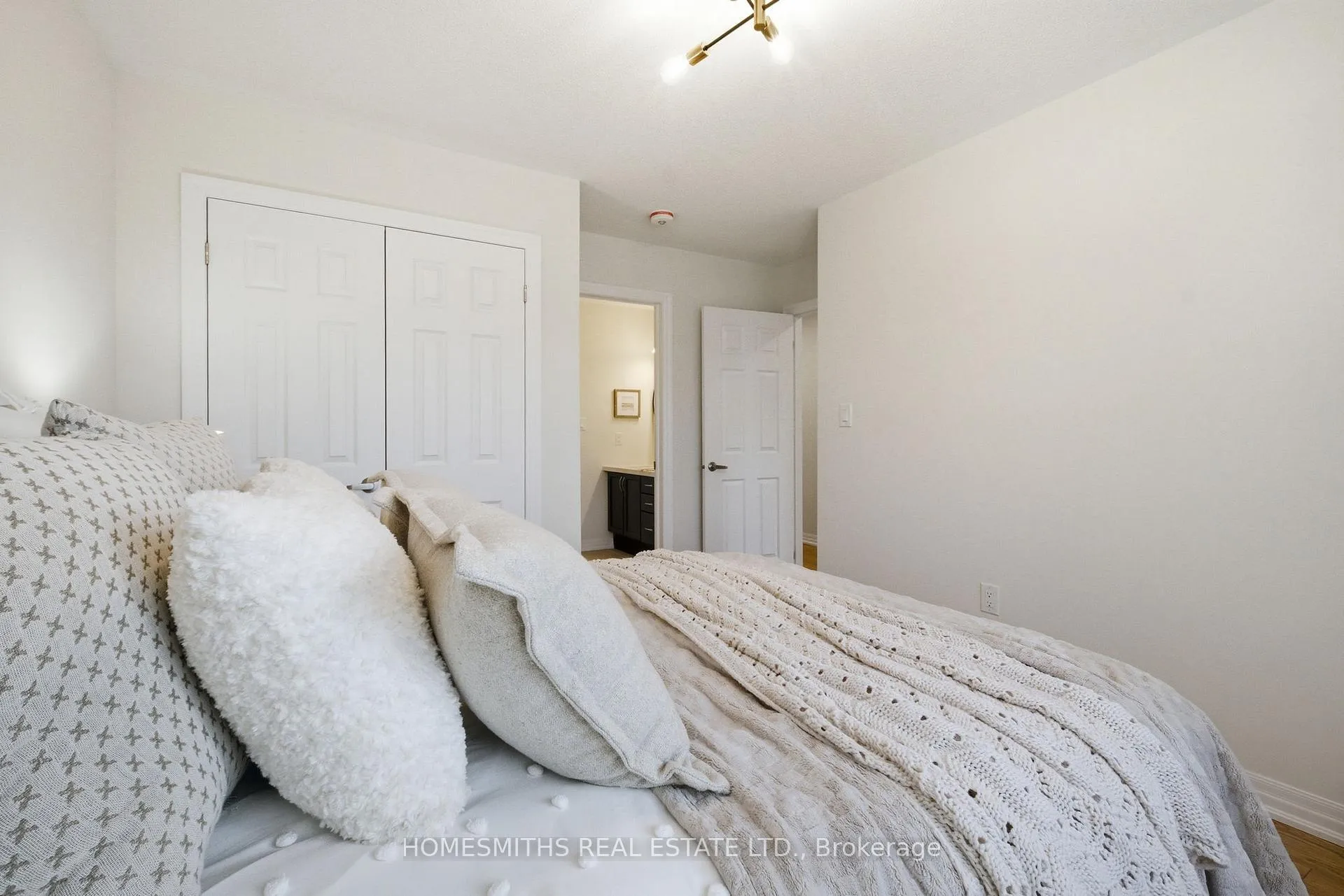 Photo 34 of 11 Northrop Avenue, Clarington, Newcastle — HOMEH