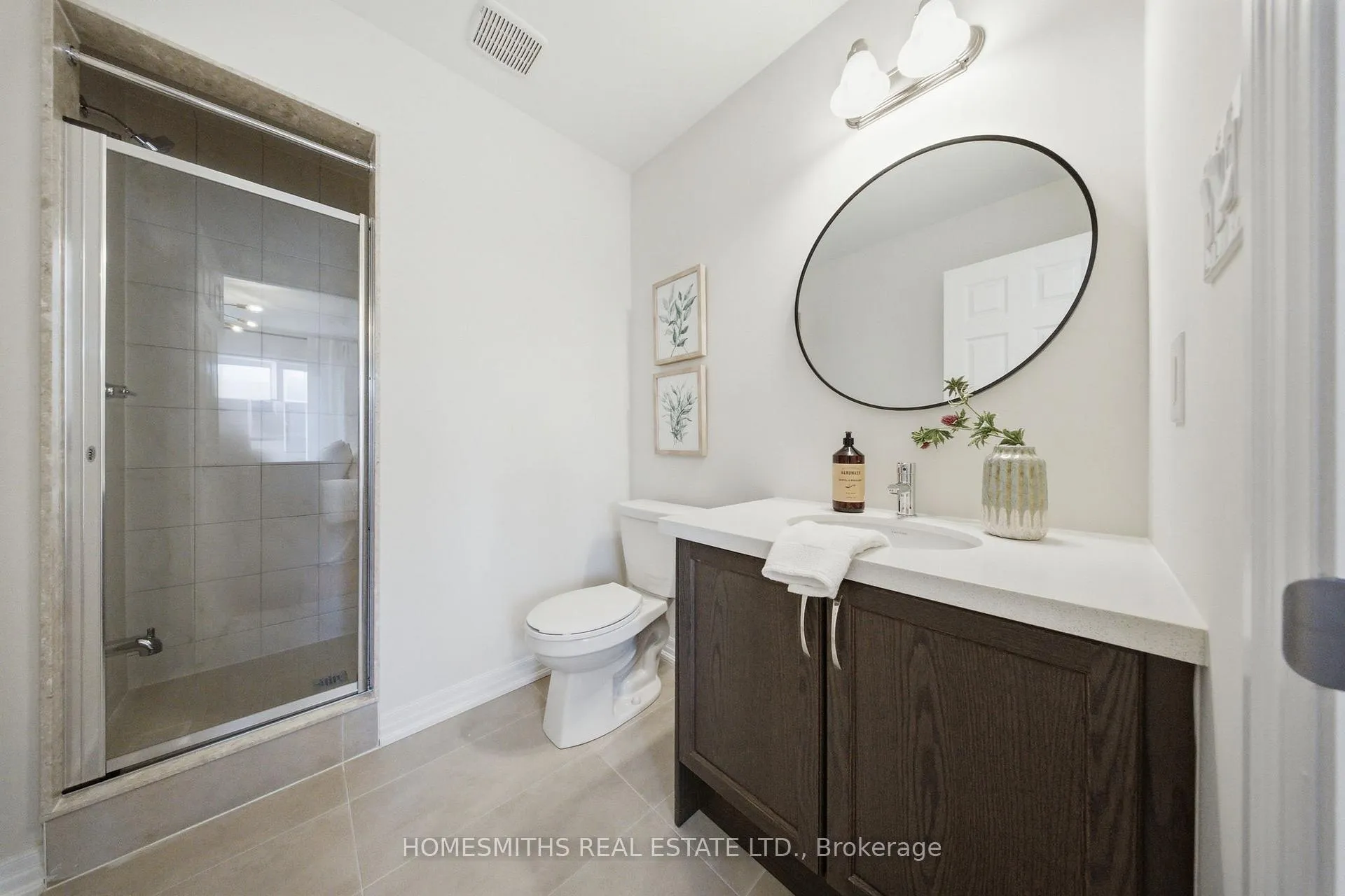 Photo 37 of 11 Northrop Avenue, Clarington, Newcastle — HOMEH