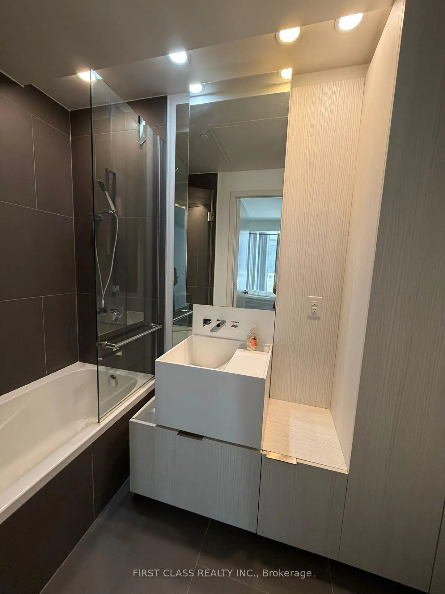 Photo 41 of Unit 317, 1 Bloor Street, Toronto, Church-Yonge Corridor — HOMEH