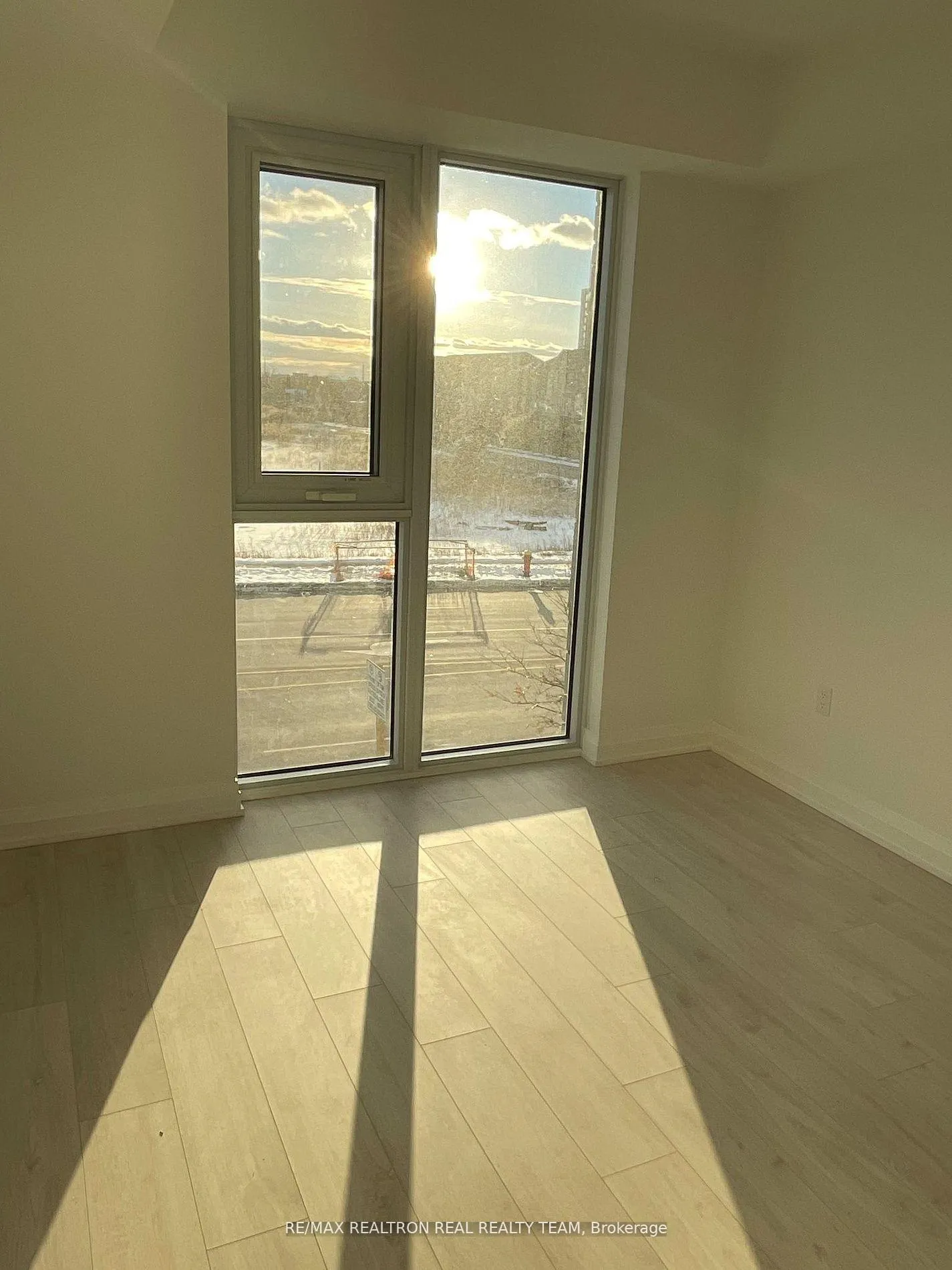 Photo 5 of Unit 216, 412 Silver Maple Road, Oakville, Joshua Meadows — HOMEH