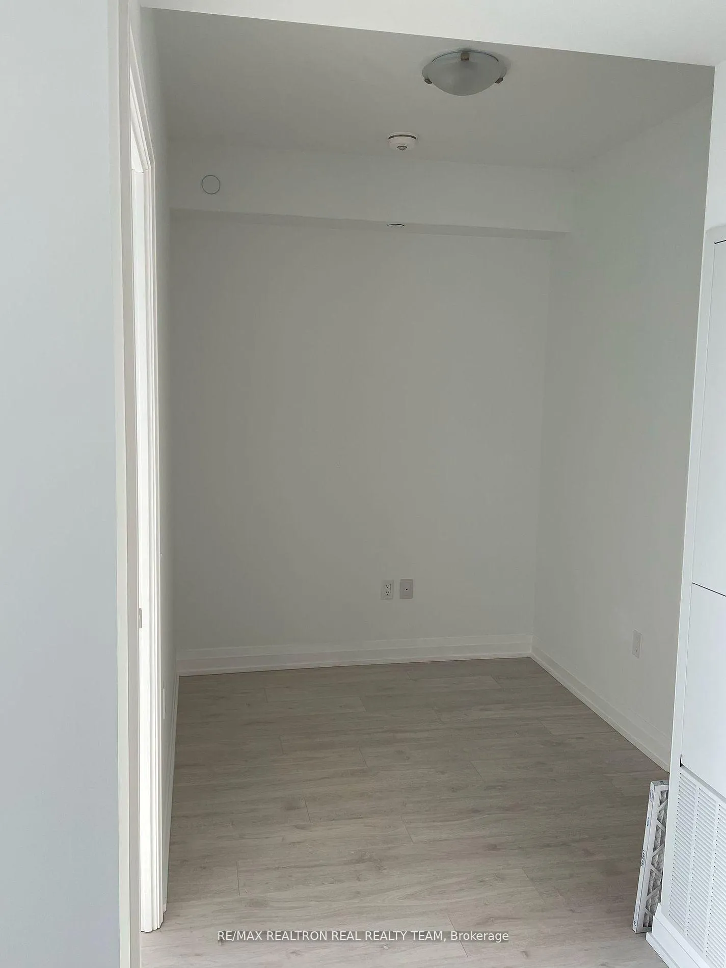 Photo 6 of Unit 216, 412 Silver Maple Road, Oakville, Joshua Meadows — HOMEH
