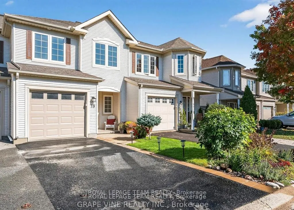 Photo 1 of 19 Fieldberry Private, Ottawa, Barrhaven - Stonebridge — HOMEH