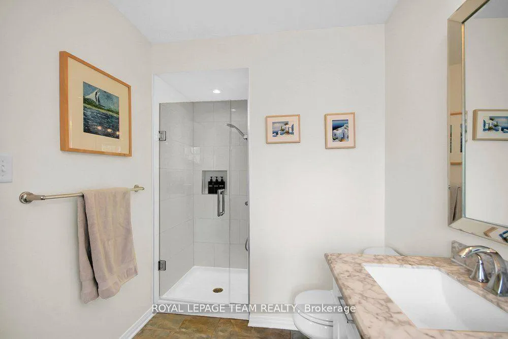 Photo 28 of 19 Fieldberry Private, Ottawa, Barrhaven - Stonebridge — HOMEH