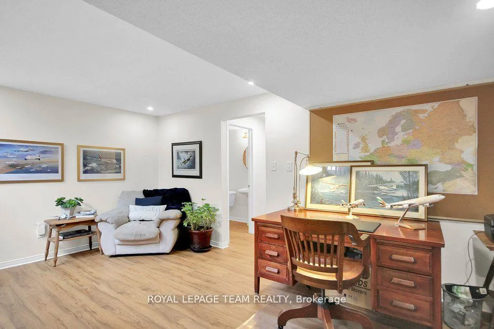 Photo 37 of 19 Fieldberry Private, Ottawa, Barrhaven - Stonebridge — HOMEH