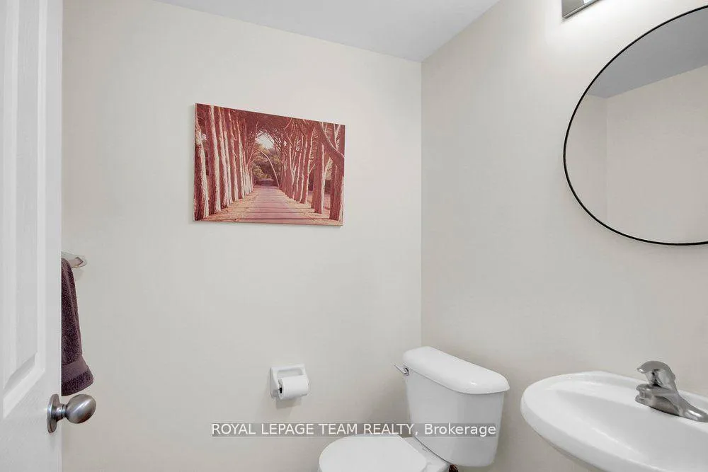 Photo 39 of 19 Fieldberry Private, Ottawa, Barrhaven - Stonebridge — HOMEH