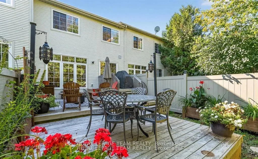 Photo 44 of 19 Fieldberry Private, Ottawa, Barrhaven - Stonebridge — HOMEH