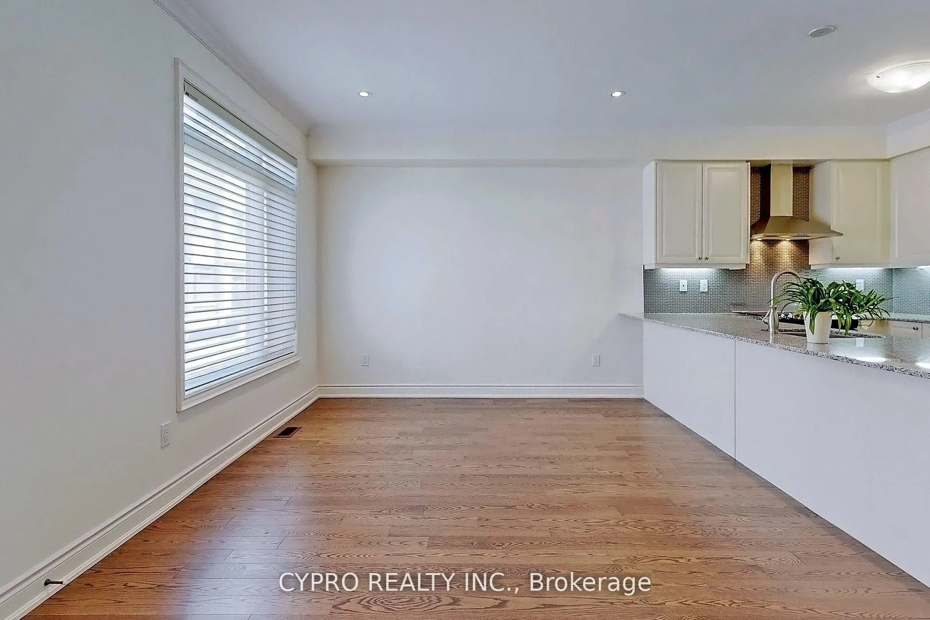 Photo 5 of 78 William Saville Street, Markham, Unionville — HOMEH