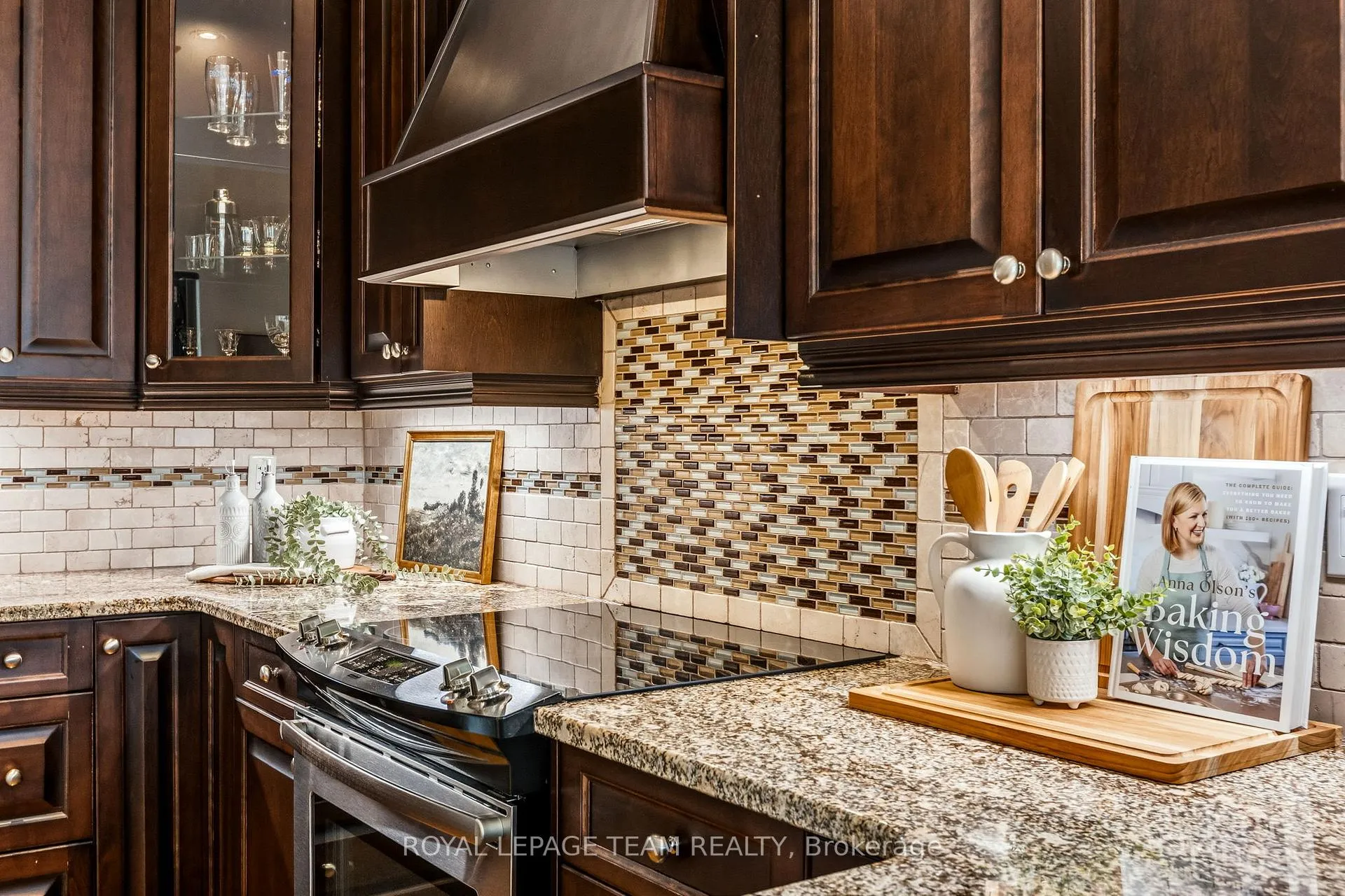 Photo 13 of 6703 Pebble Trail Way, Ottawa, Greely — HOMEH